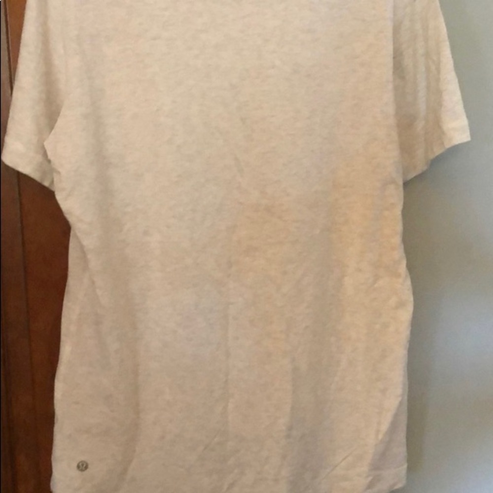Lululemon large shirt